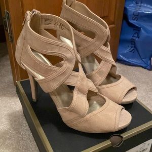 Neutral suede like heels